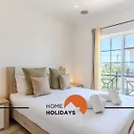 #228 Garrett Flats By Home Holidays