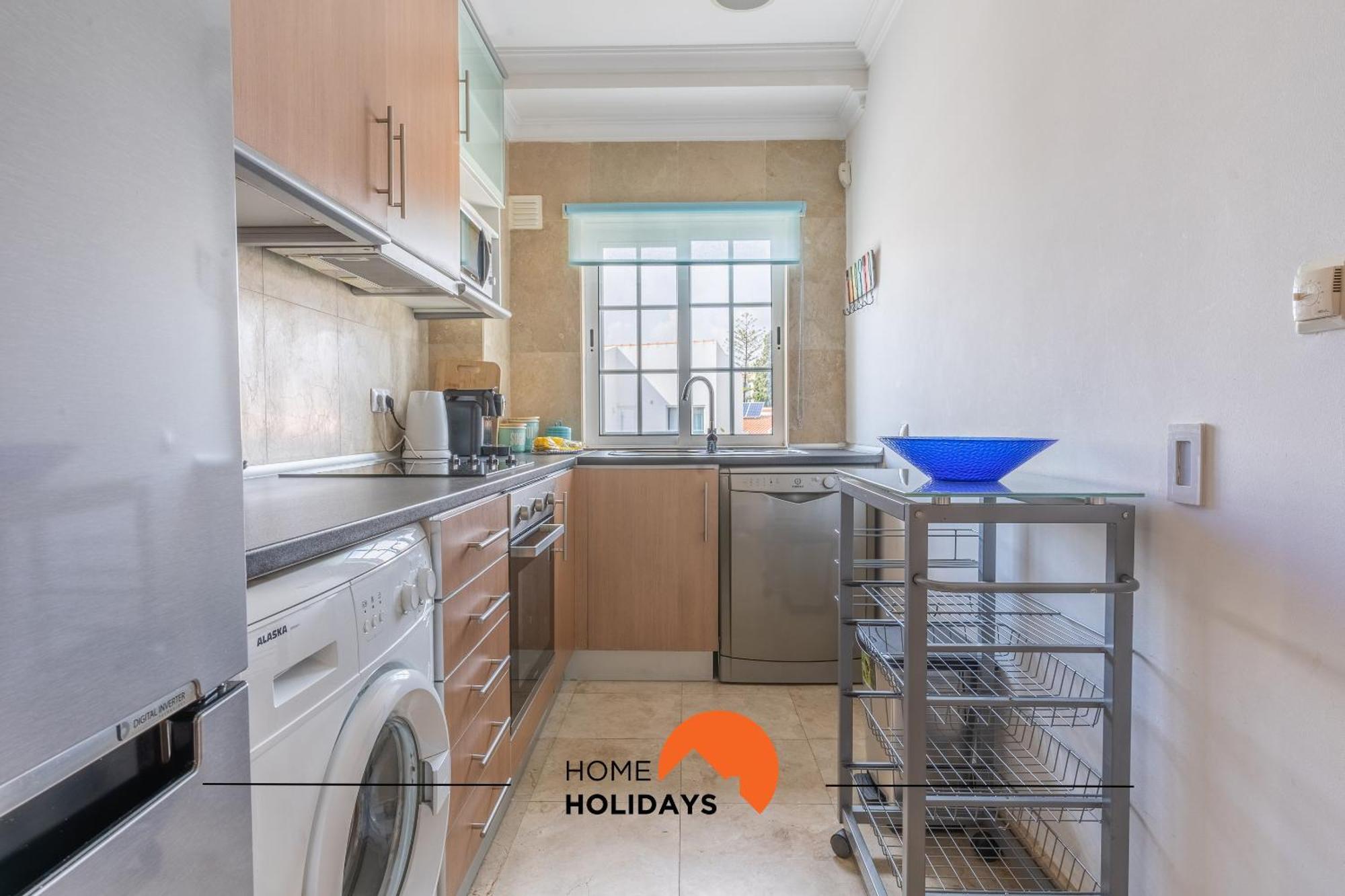 #228 Garrett Flats By Holidays * Albufeira